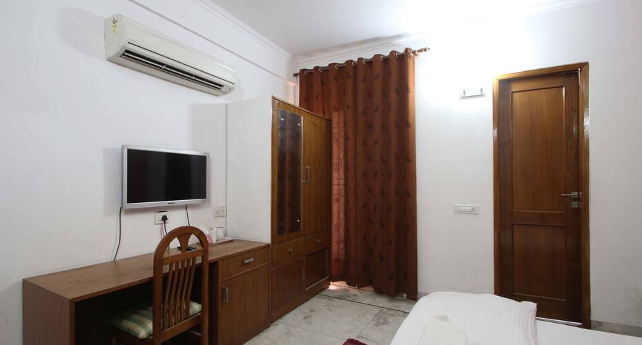 TG Stays Huda Metro, Gurgaon 4
